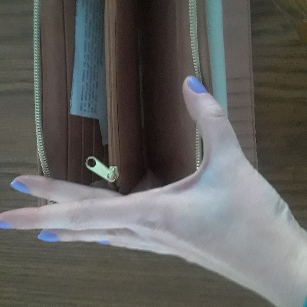 Wallet - Picture 4 of 4
